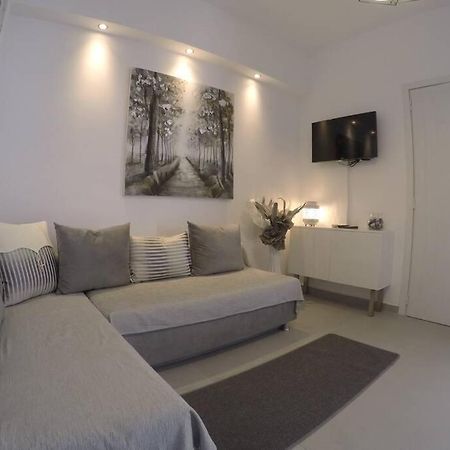 Polychrono New 2 Bedroom Apt. Just By The Sea! Экстерьер фото