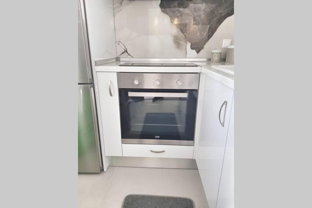 Polychrono New 2 Bedroom Apt. Just By The Sea! Экстерьер фото