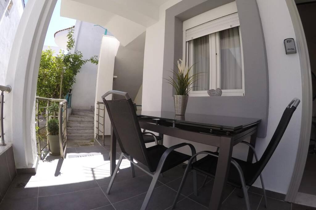 Polychrono New 2 Bedroom Apt. Just By The Sea! Экстерьер фото