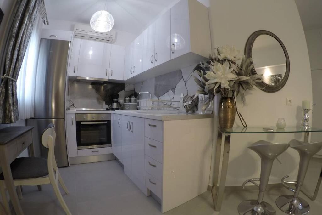 Polychrono New 2 Bedroom Apt. Just By The Sea! Экстерьер фото