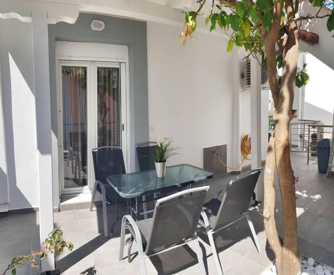 Polychrono New 2 Bedroom Apt. Just By The Sea! Экстерьер фото